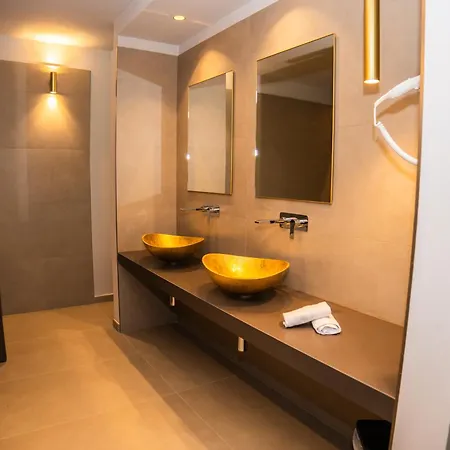 Perla Del Gargano 4*